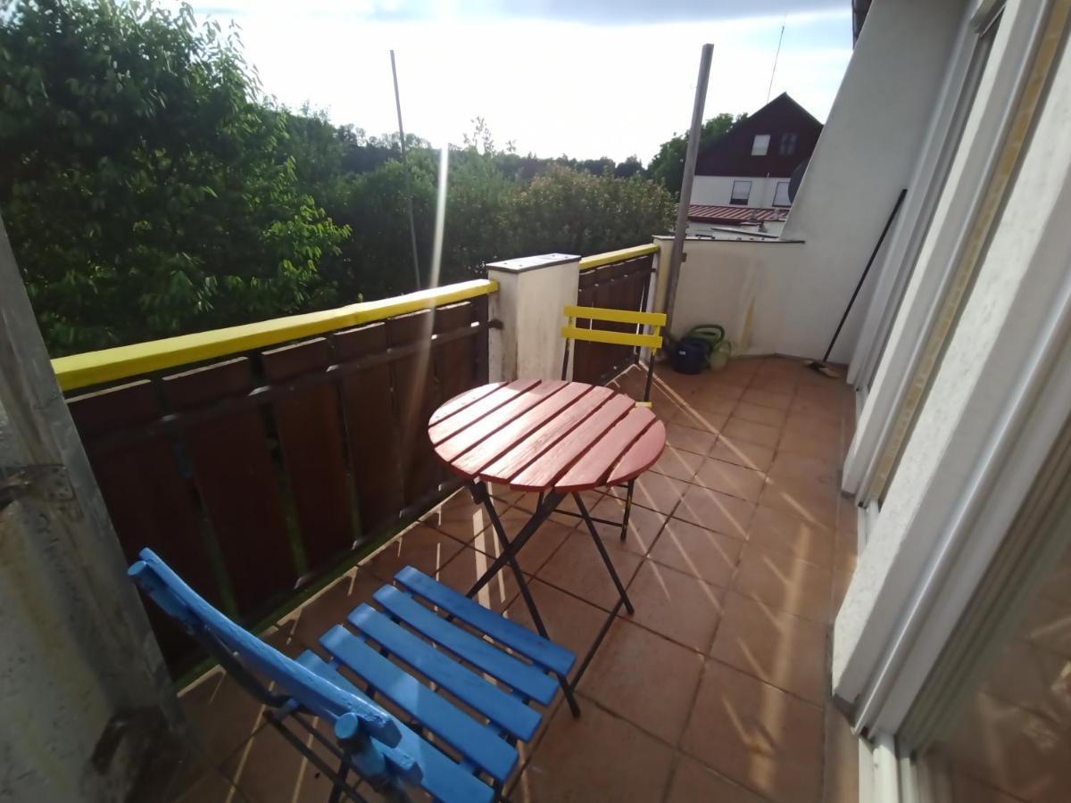 Grosses Zimmer Bad Kueche Wohnzimmer Terasse Garten Zentral Ruhig Ландсберг ам Лех Екстериор снимка