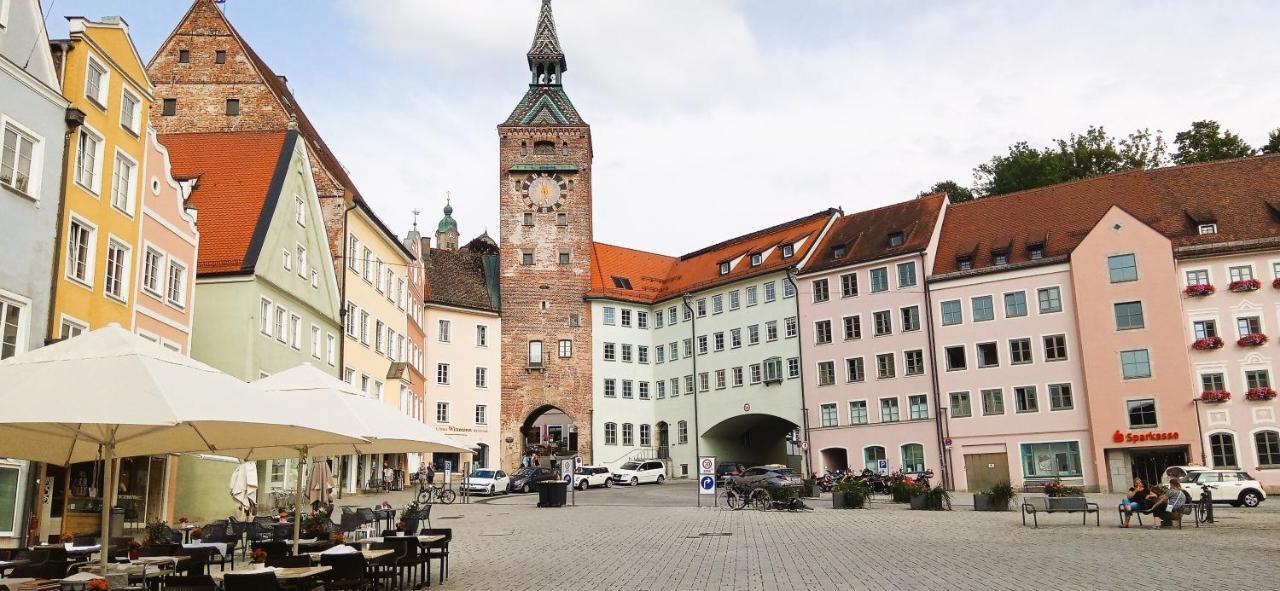 Grosses Zimmer Bad Kueche Wohnzimmer Terasse Garten Zentral Ruhig Ландсберг ам Лех Екстериор снимка